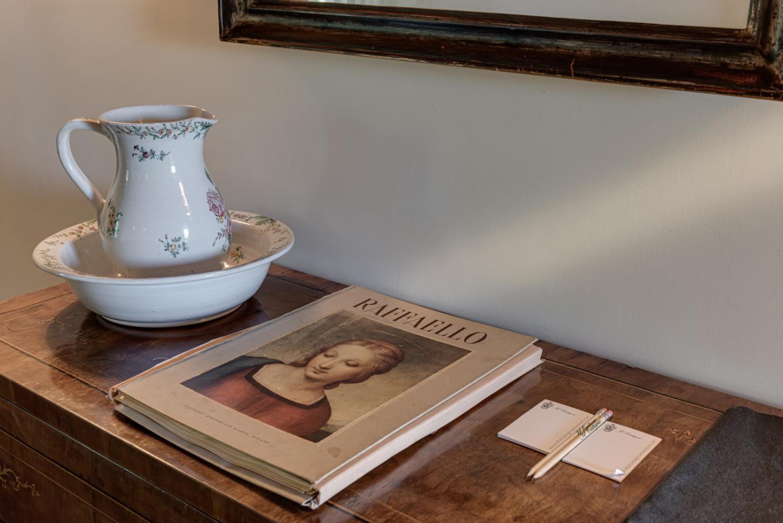Il Castagno Wine & Farm stay