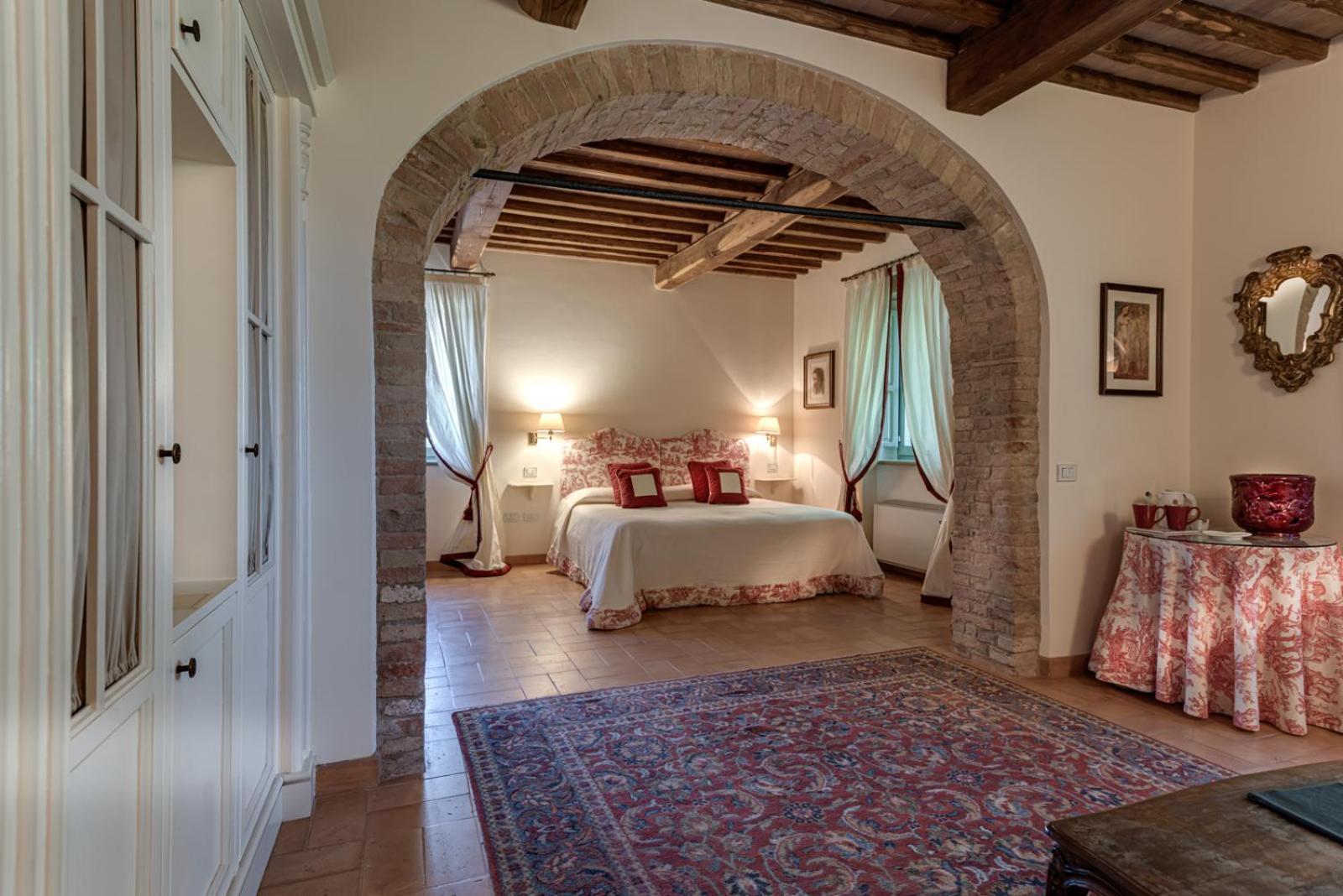 Il Castagno Wine & Farm stay