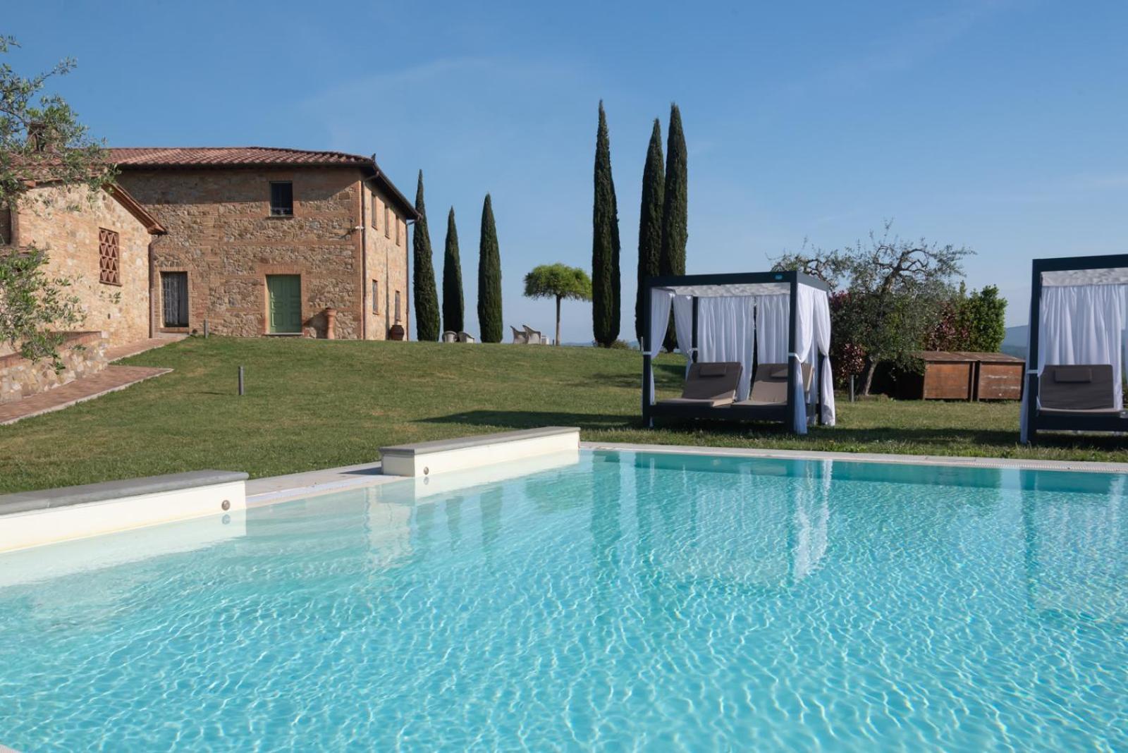 Il Castagno Wine & Farm stay