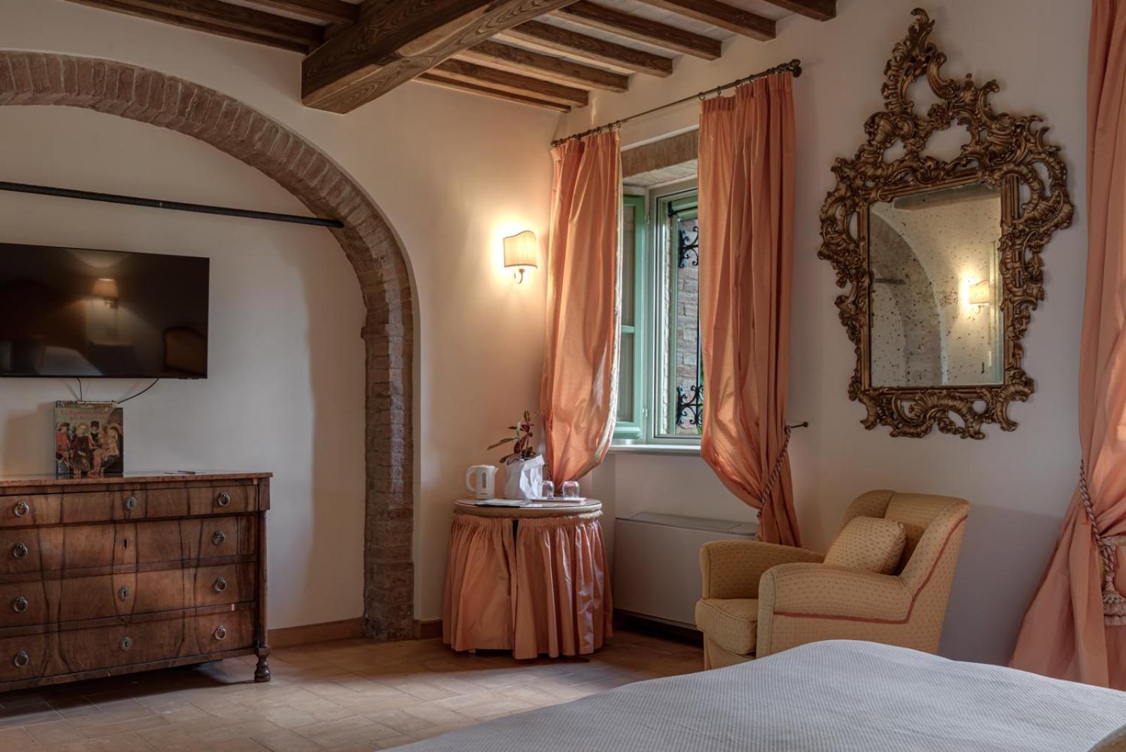 Il Castagno Wine & Siena